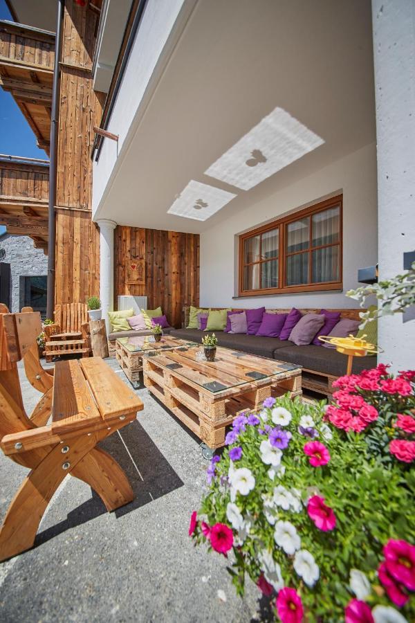 Hotel Astrid - Inklusive Kostenfreier Jokercard Σάαλμπαχ-Χίντεργκλεμ Εξωτερικό φωτογραφία