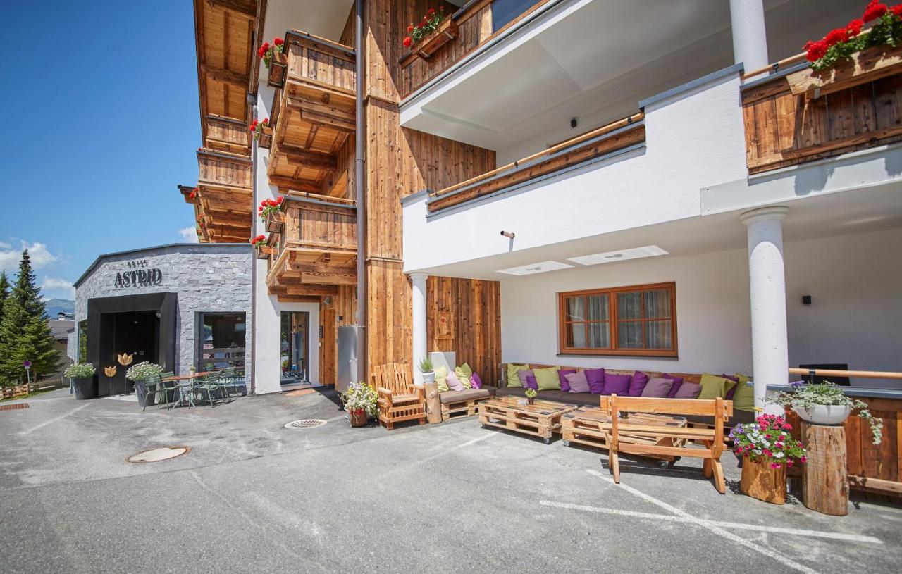 Hotel Astrid - Inklusive Kostenfreier Jokercard Σάαλμπαχ-Χίντεργκλεμ Εξωτερικό φωτογραφία